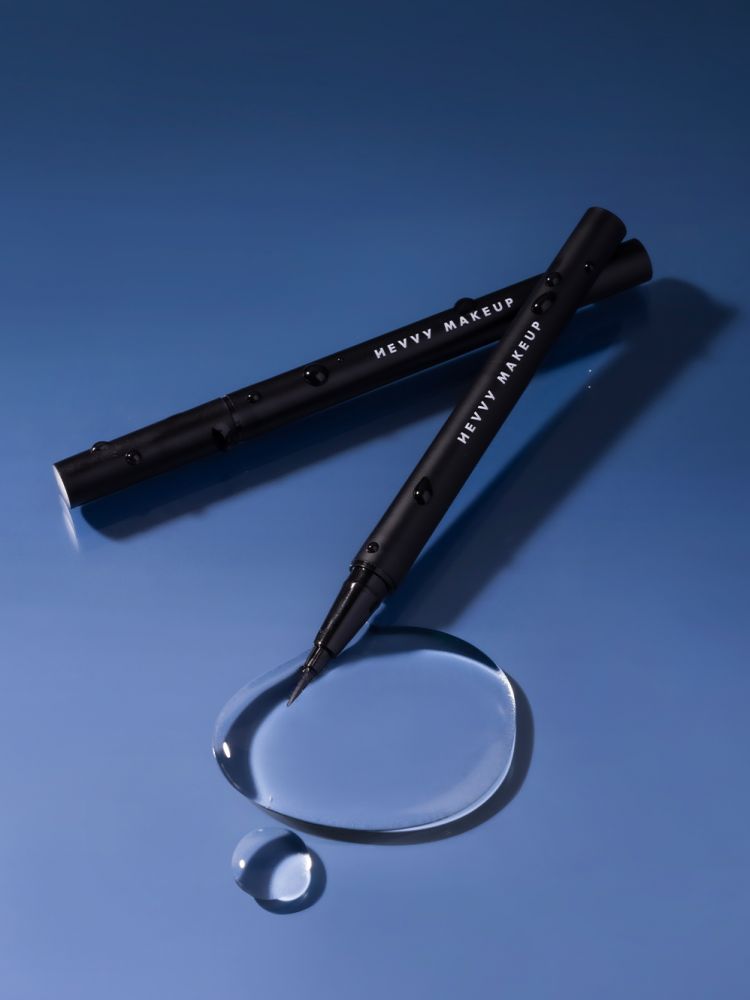 Hevvy Makeup Define Eyes Pen Liner (2 couleurs) 0,6g